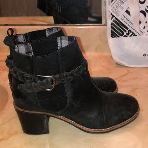 Black sperry boots